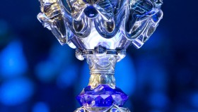 从垫底到冠军：专访NIP教练，揭秘队伍一年的蜕变之路。